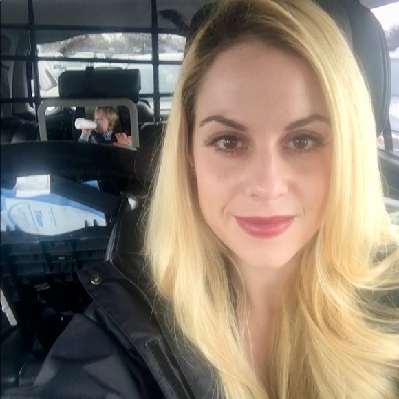 Meet your Posher, Kate - Picture 1 of 1